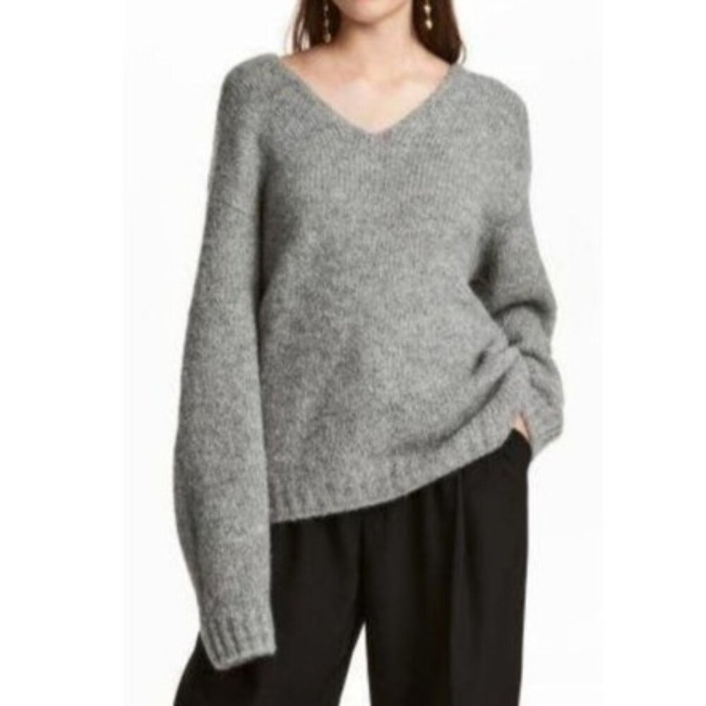 H&M Women's Gray V-Neck Long Sleeve Wool Alpaca Blend Sweater Oversized Ribbed L